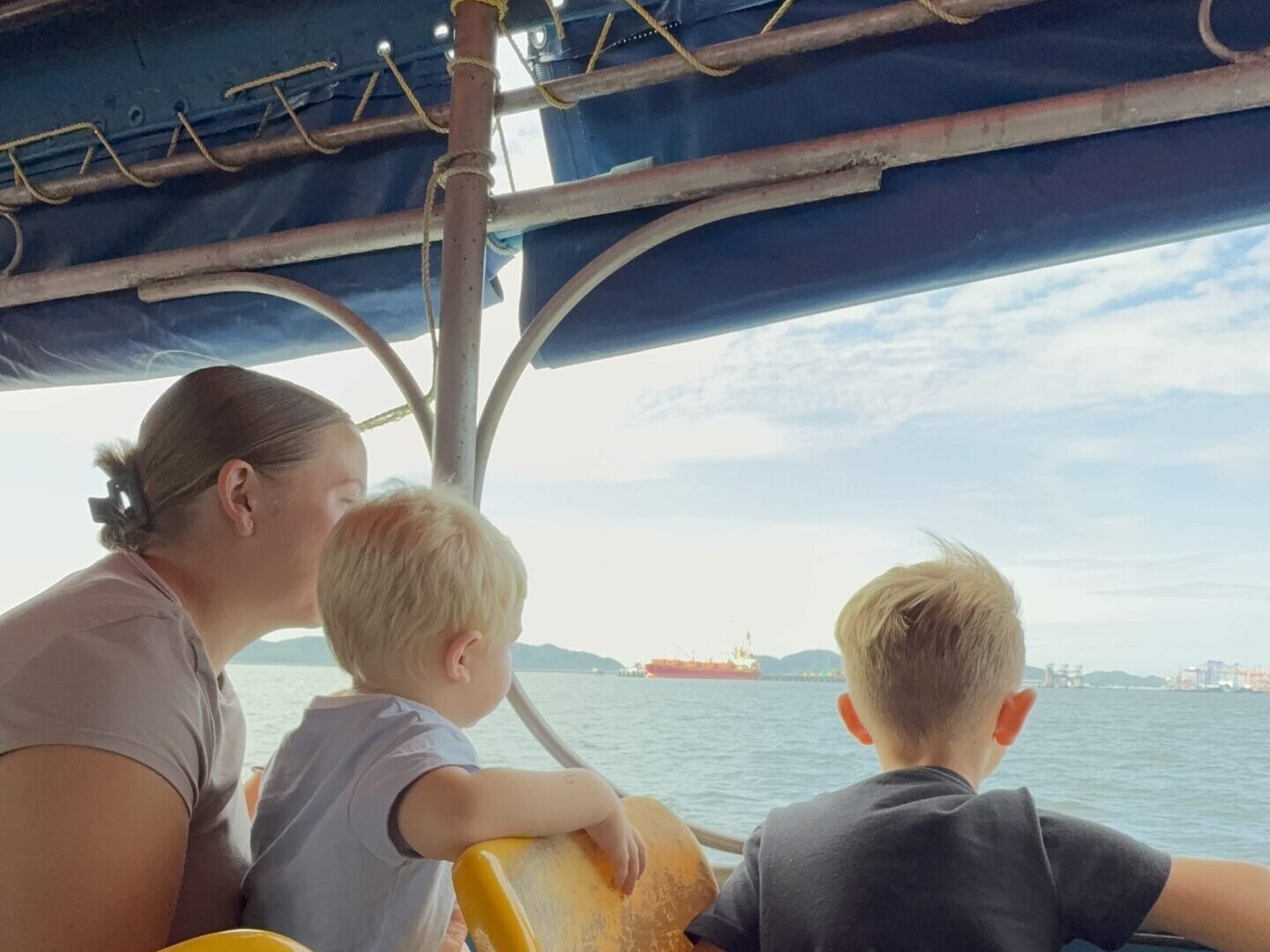 Koh Si Chang with kids